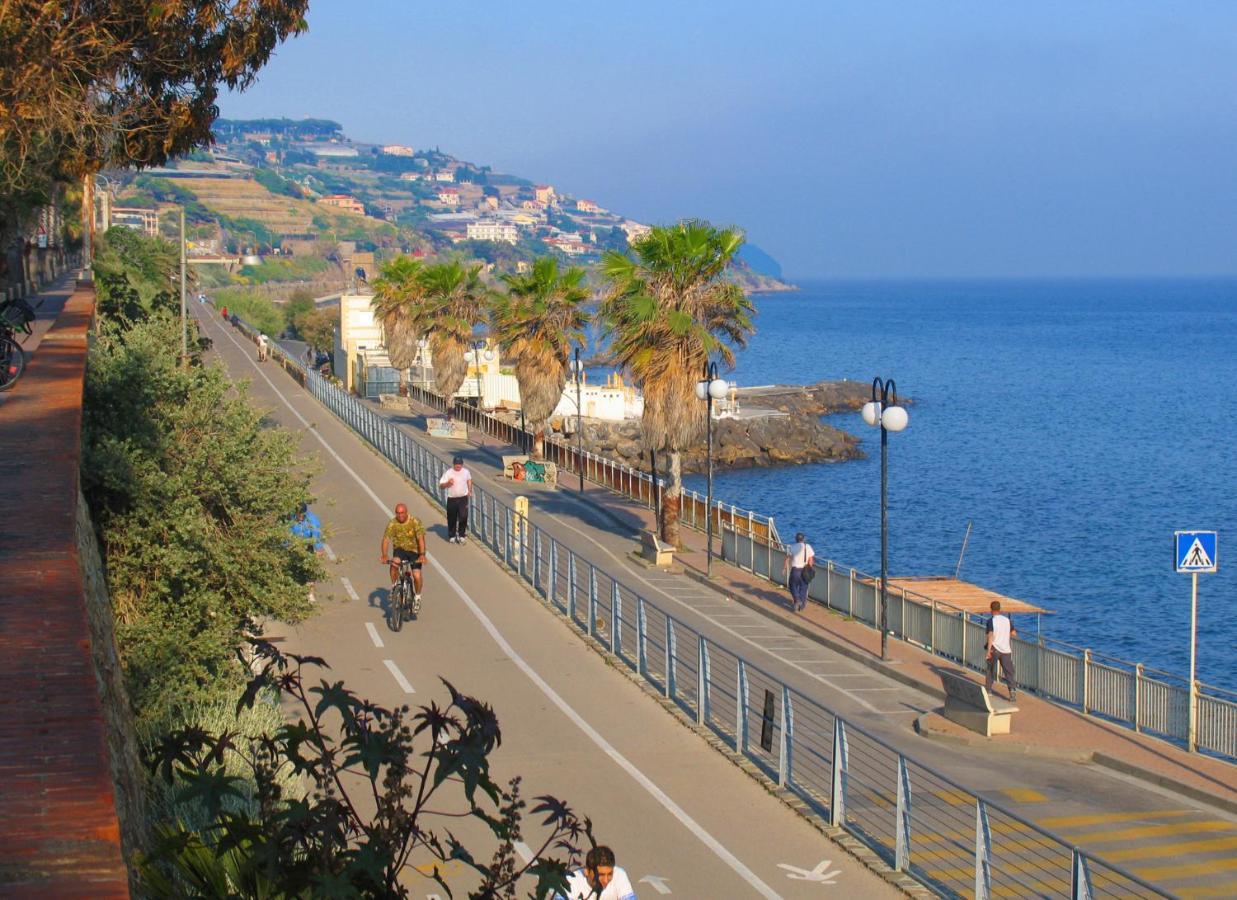 Narciso Centralissimo سانريمو المظهر الخارجي الصورة